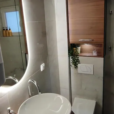 Emem Luxury